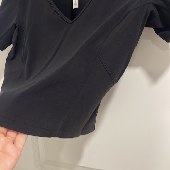Lululemon crop top black classic right size 10 - Picture 2 of 6